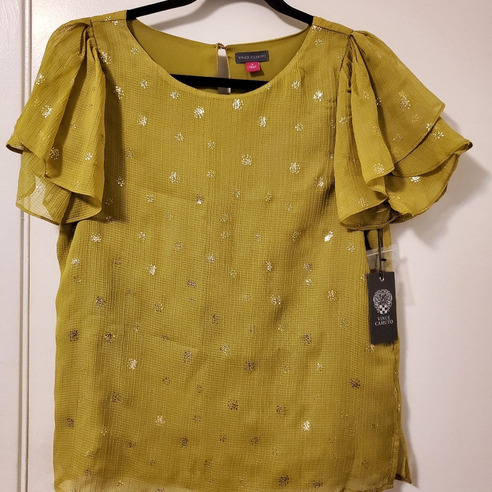 NWT Vince Camuto women's desert summer avocado top shirt size small.